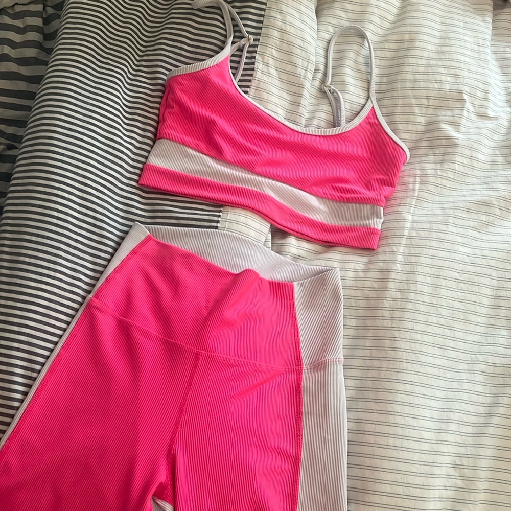 Beach riot hot pink set size medium